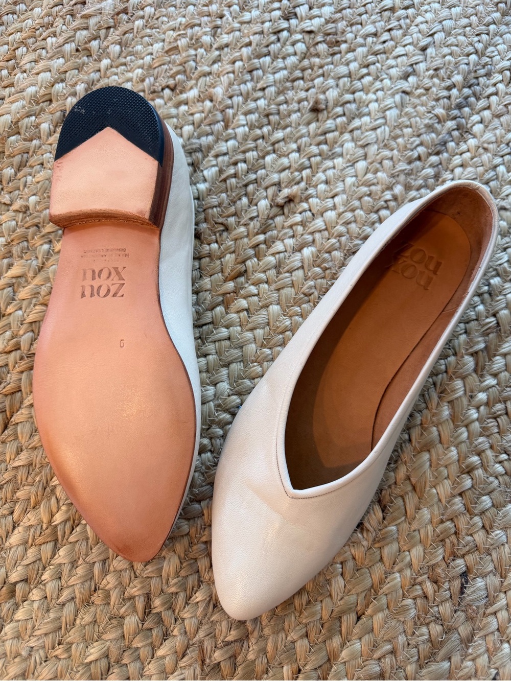 Zou Xou Women's Cream Pointed Leather Flats